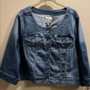Torrid Indigo Denim Button-Up crop jacket size 5X